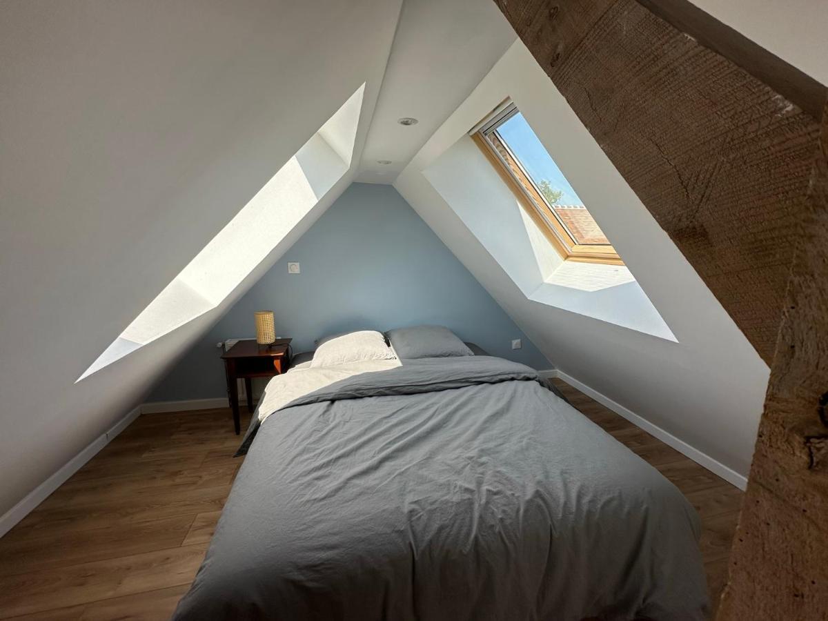 Gite Confortable Au Milieu Des Pres - La Ferme De Montigny Neauphe-Sur-Dive Exterior photo